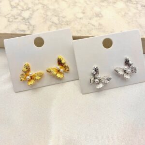 Arete estrellita con perlas minis
