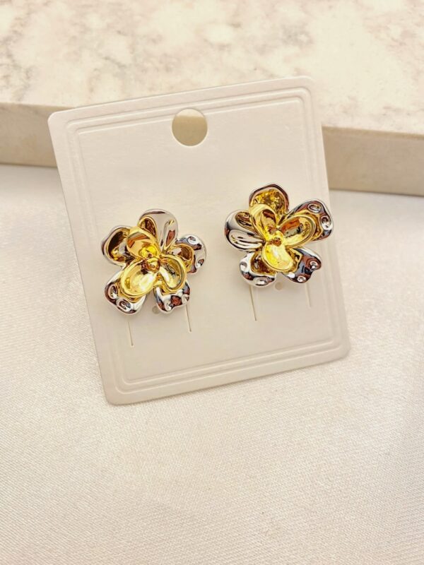 Arete flor multicolor