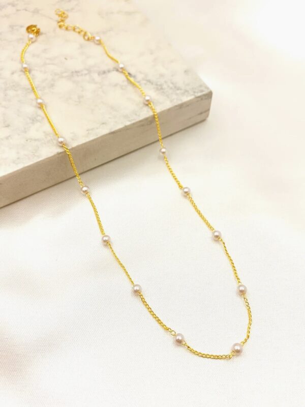 Collar con perlitas minis