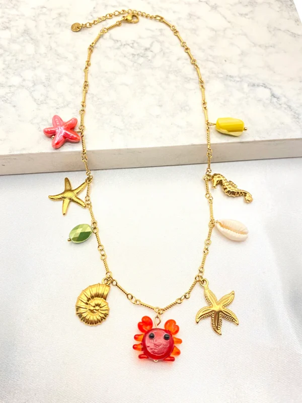Collar de dijes vida marina