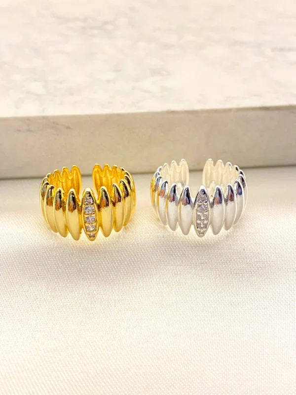 Anillo aura real